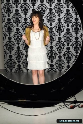 normal_demi-lovato-0009.jpg