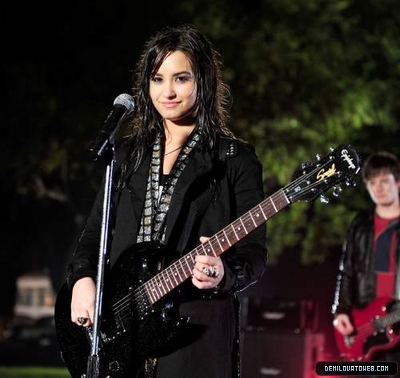 normal_dont_forget_video_shoot_74.jpg